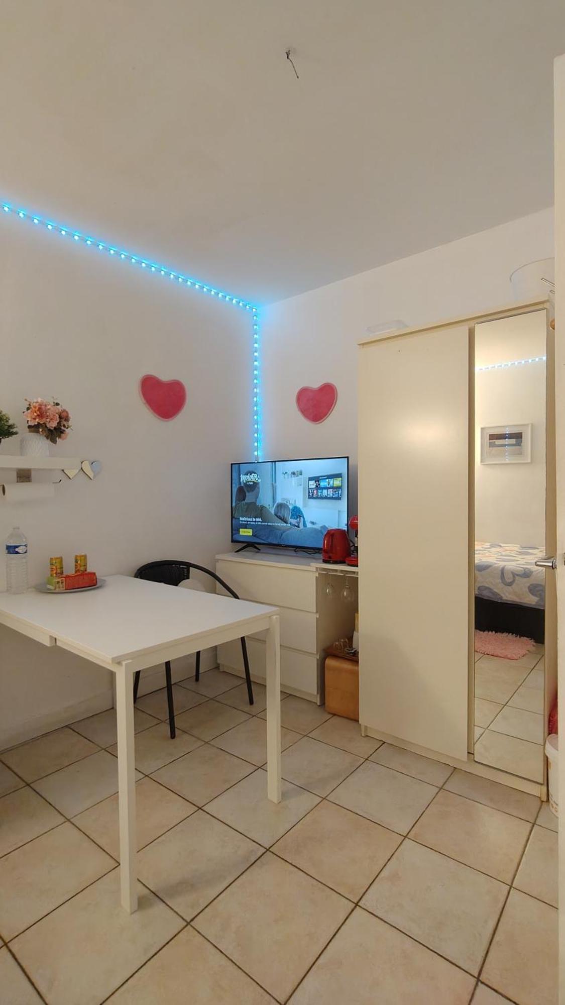Appartement Centre Villeopera, Gare St Lazare , Cozy *